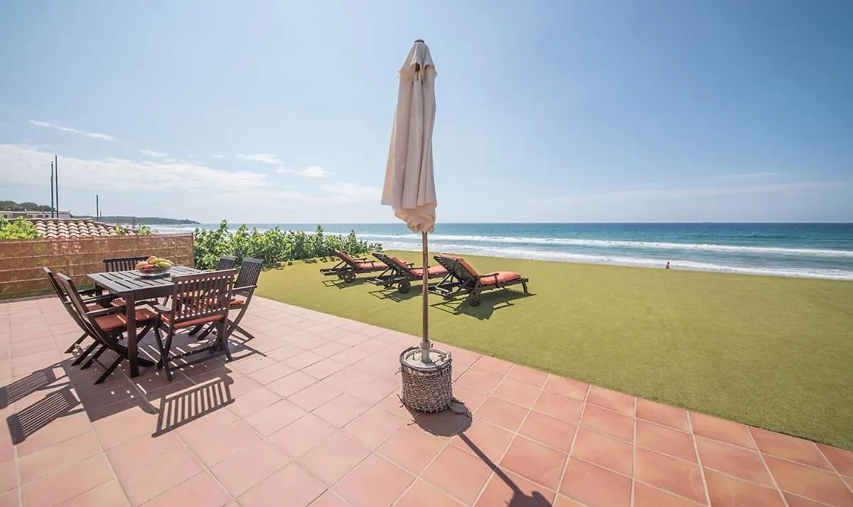 Apartment Apartamento Playa Llarga Frente Al Mar Hotel Tarragona Spain